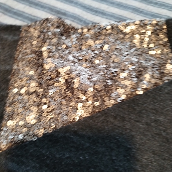 EPIC THREADS GRAY WITH GOLD SEQUINS DESIGNS - Picture 3 of 5